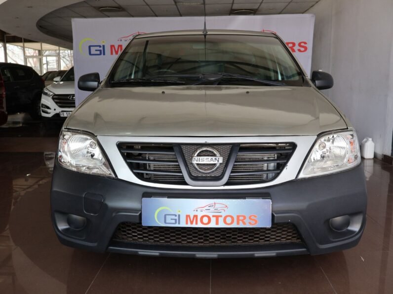 2018 Nissan NP200 1.6 A/C Safety Pack