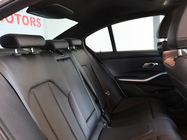 2023 BMW 3 Series 320i M Sport