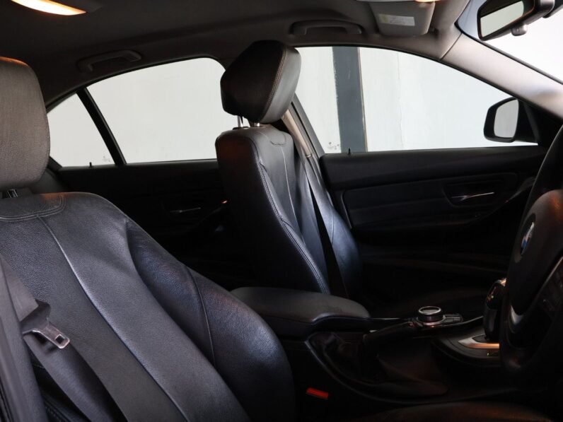 2018 BMW 3 Series 320i Auto