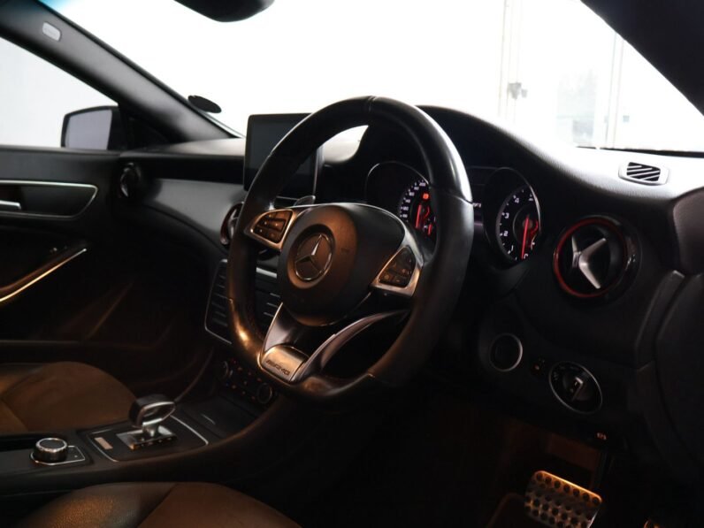 2015 Mercedes-AMG CLA 45 AMG