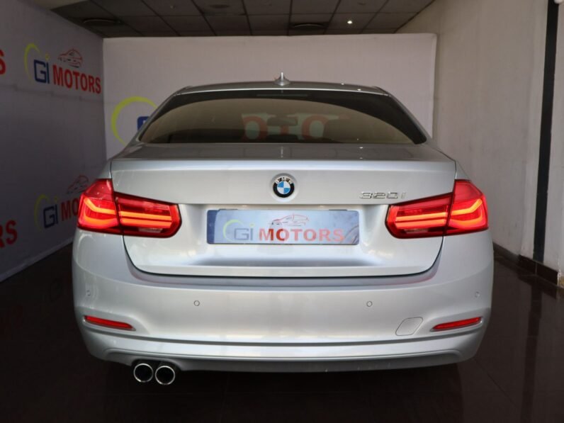 2018 BMW 3 Series 320i Auto