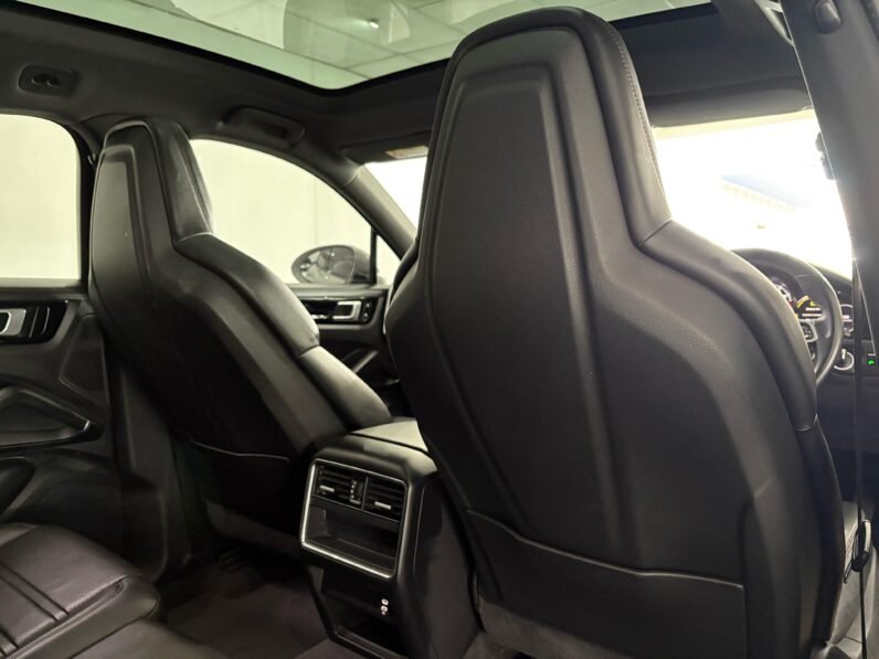 2020 Porsche Cayenne Coupe