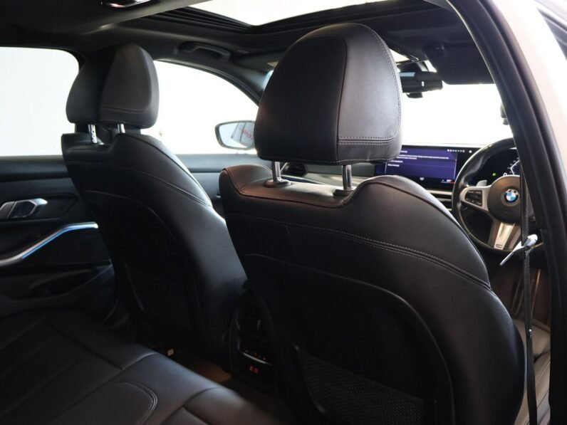 2023 BMW 3 Series 320i M Sport