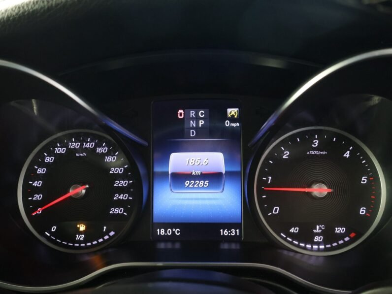 2021 Mercedes-Benz V-Class V 300d Avantgarde AMG Line