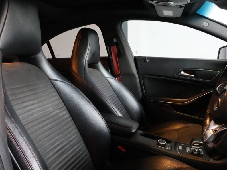 2015 Mercedes-AMG CLA 45 AMG