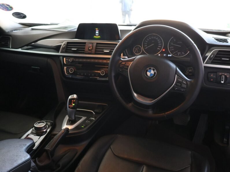 2018 BMW 3 Series 320i Auto