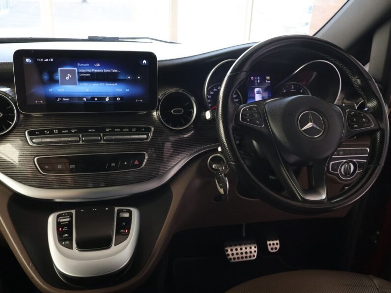 2021 Mercedes-Benz V-Class V 300d Avantgarde AMG Line